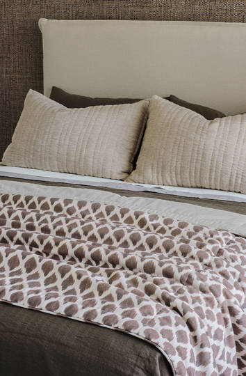 Bianca Lorenne Kasumi Rosewood/Cocoa Comforter | Luxury Linen Comforter NZ